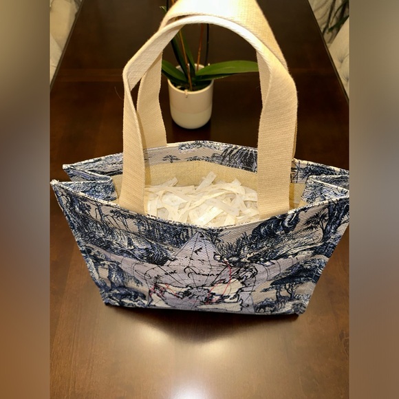 NWOB Dior Around the World Raffia Tote Bag - Picture 7 of 9
